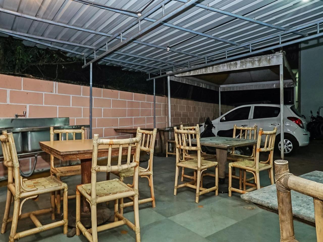 Oyo Flagship 23096 Laxmi Residency Hotel