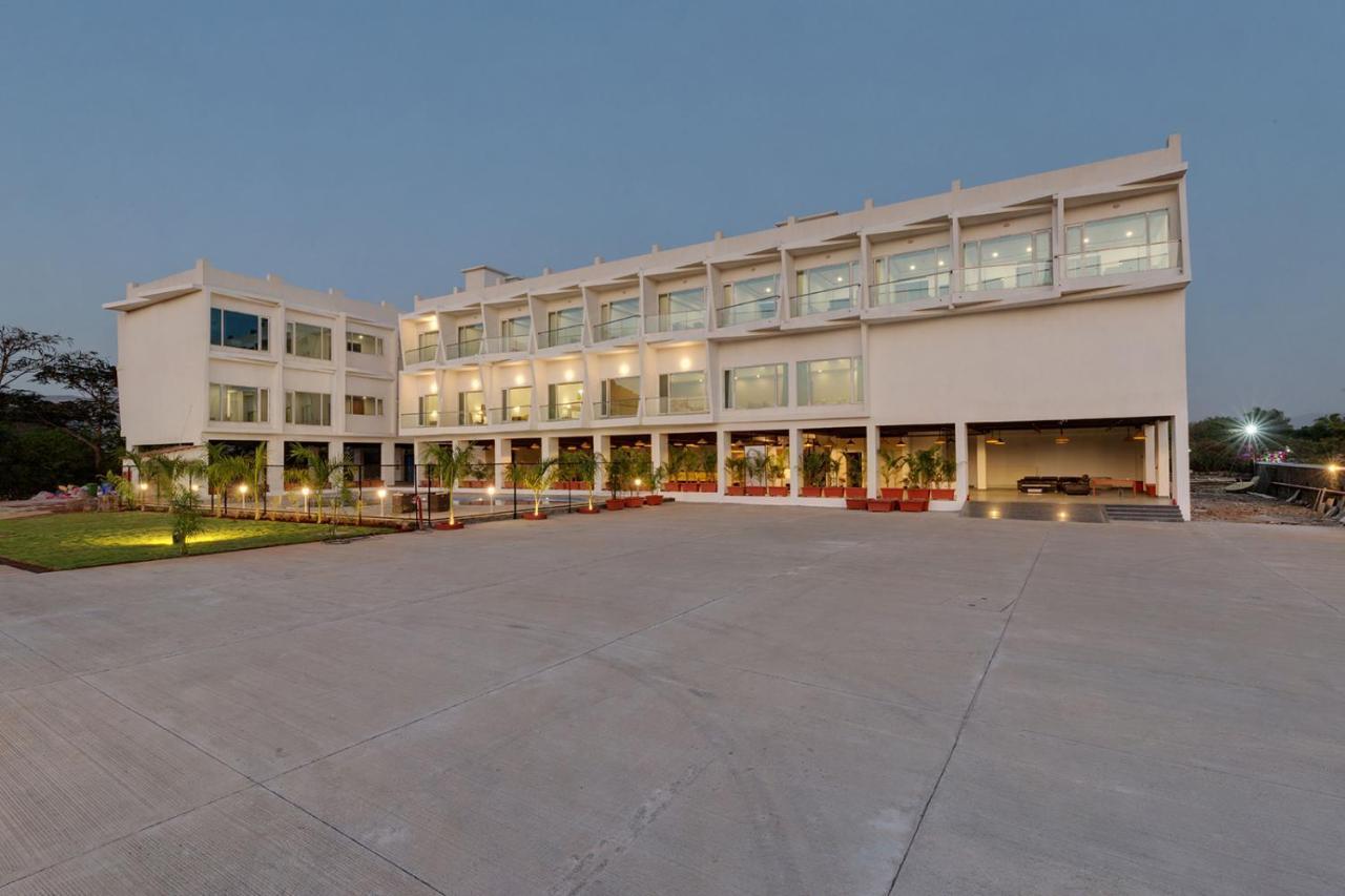 Viola Beacon Resort, 3* Lonavala