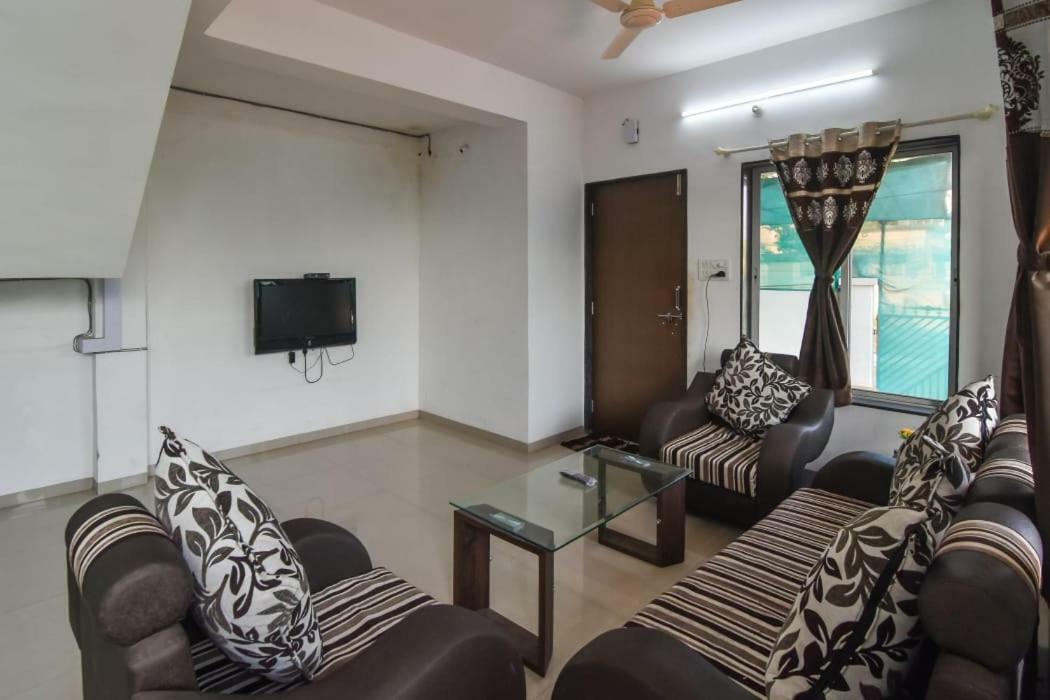 Empyrean Stays 2Bhk Good Luck Villa Villa