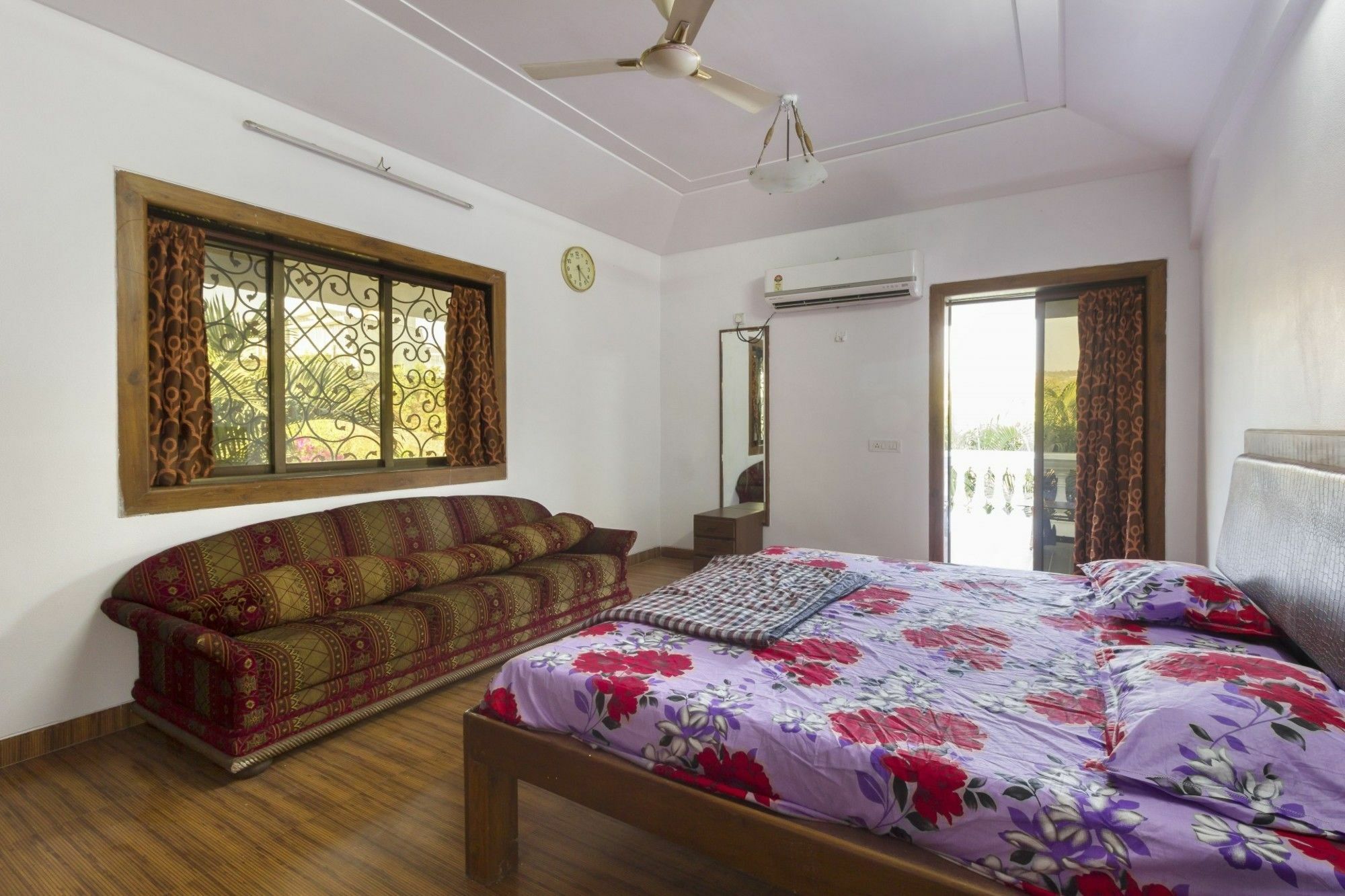 Guesthouser 4 Bhk 7283 Lonavala