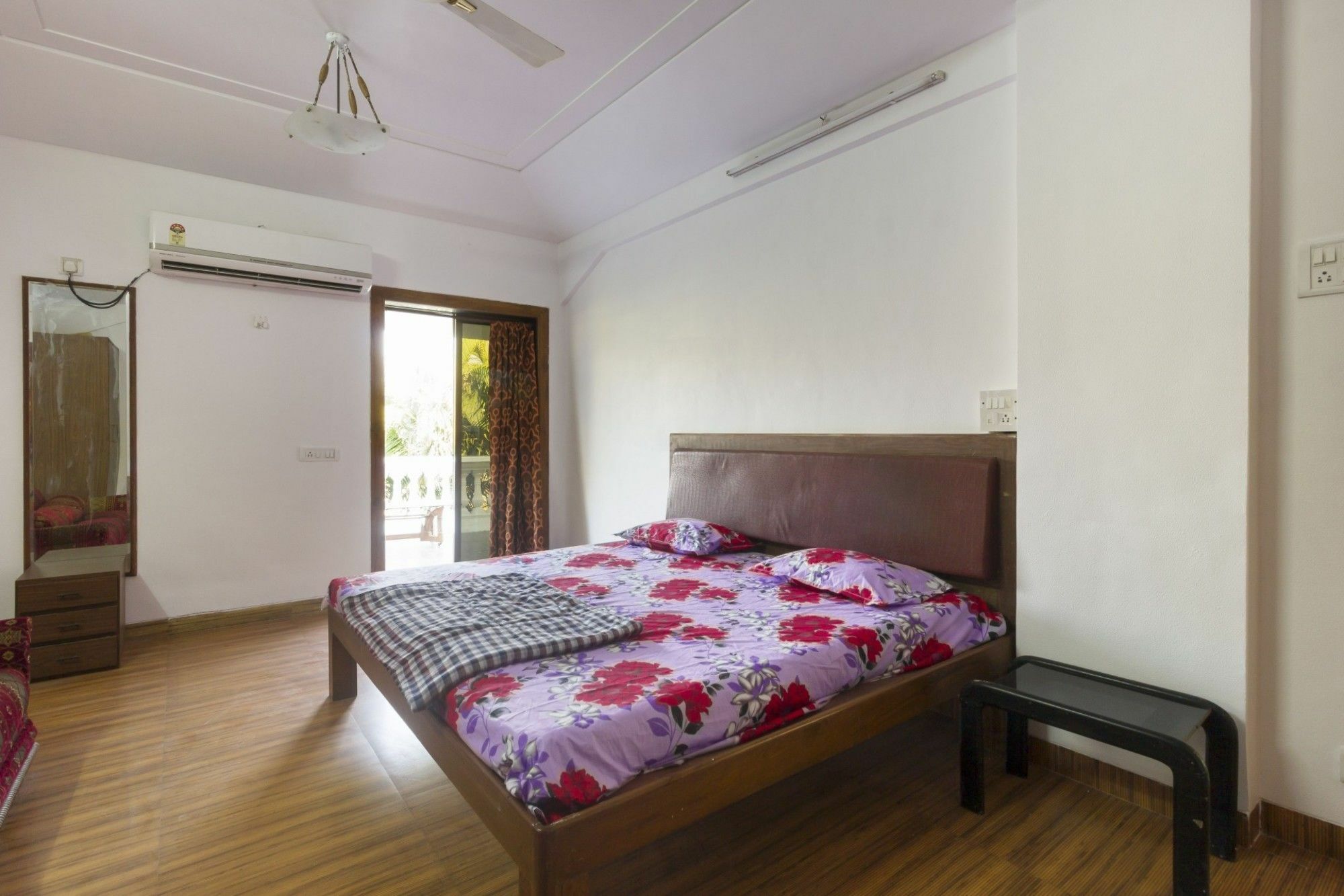 Guesthouser 4 Bhk 7283 Villa Lonavala