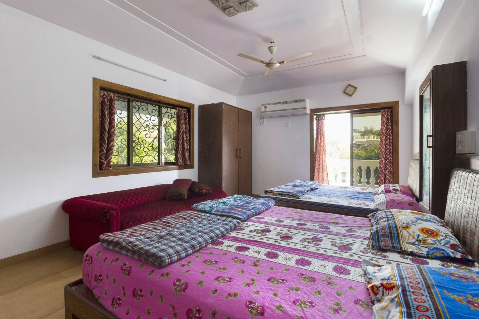 Guesthouser 4 Bhk 7283 Villa *