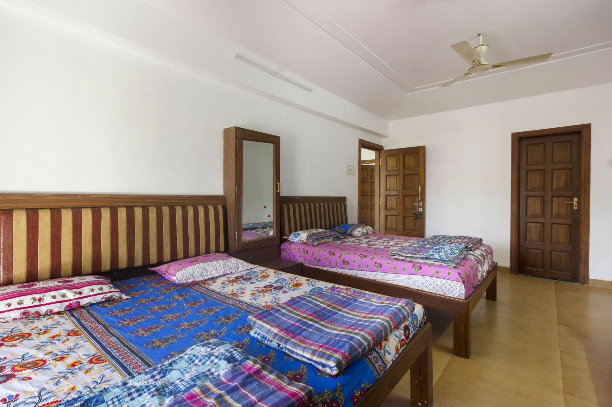 Villa Guesthouser 4 Bhk 7283 Lonavala