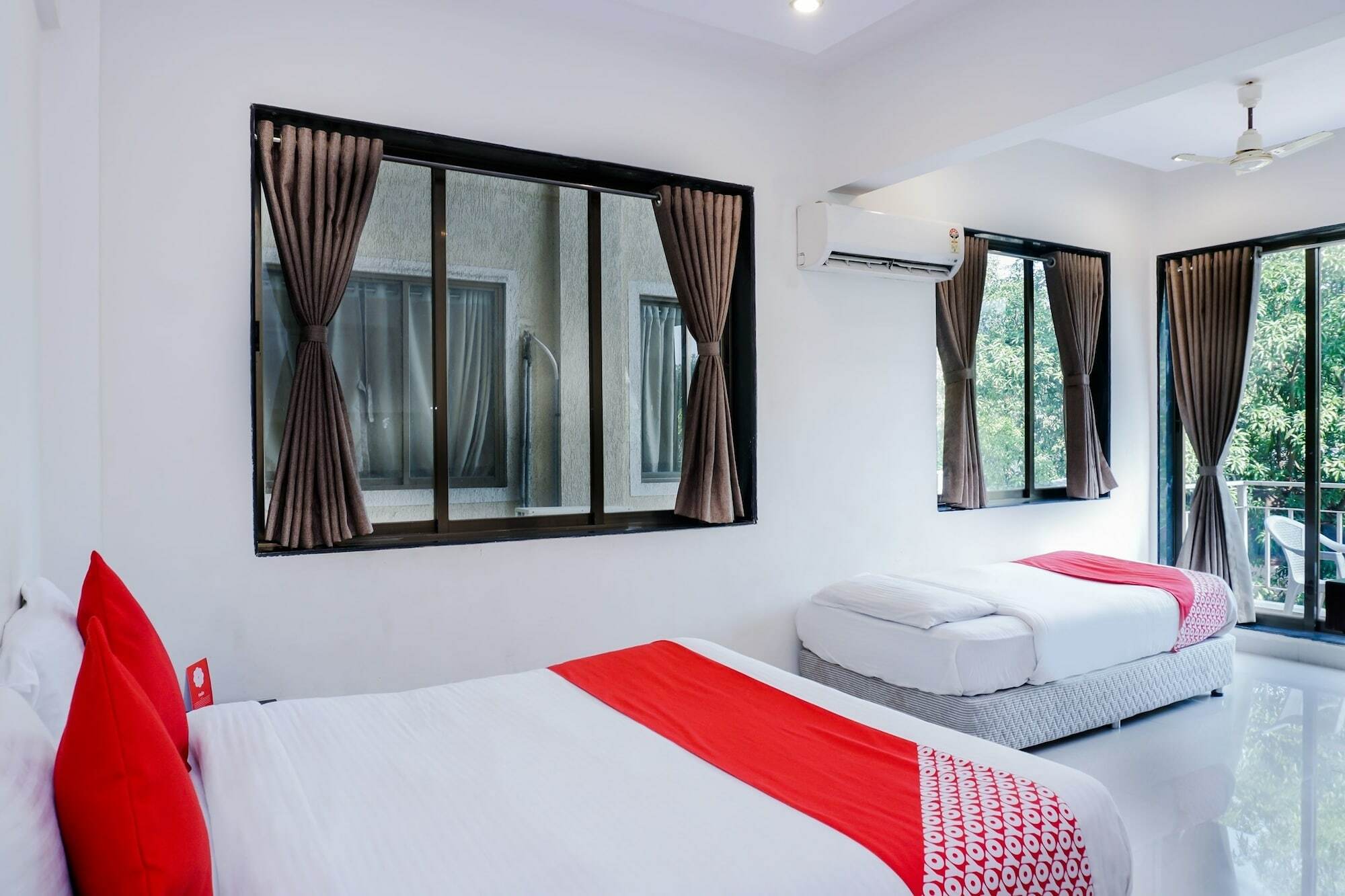 Hotel Dreams Lonavala