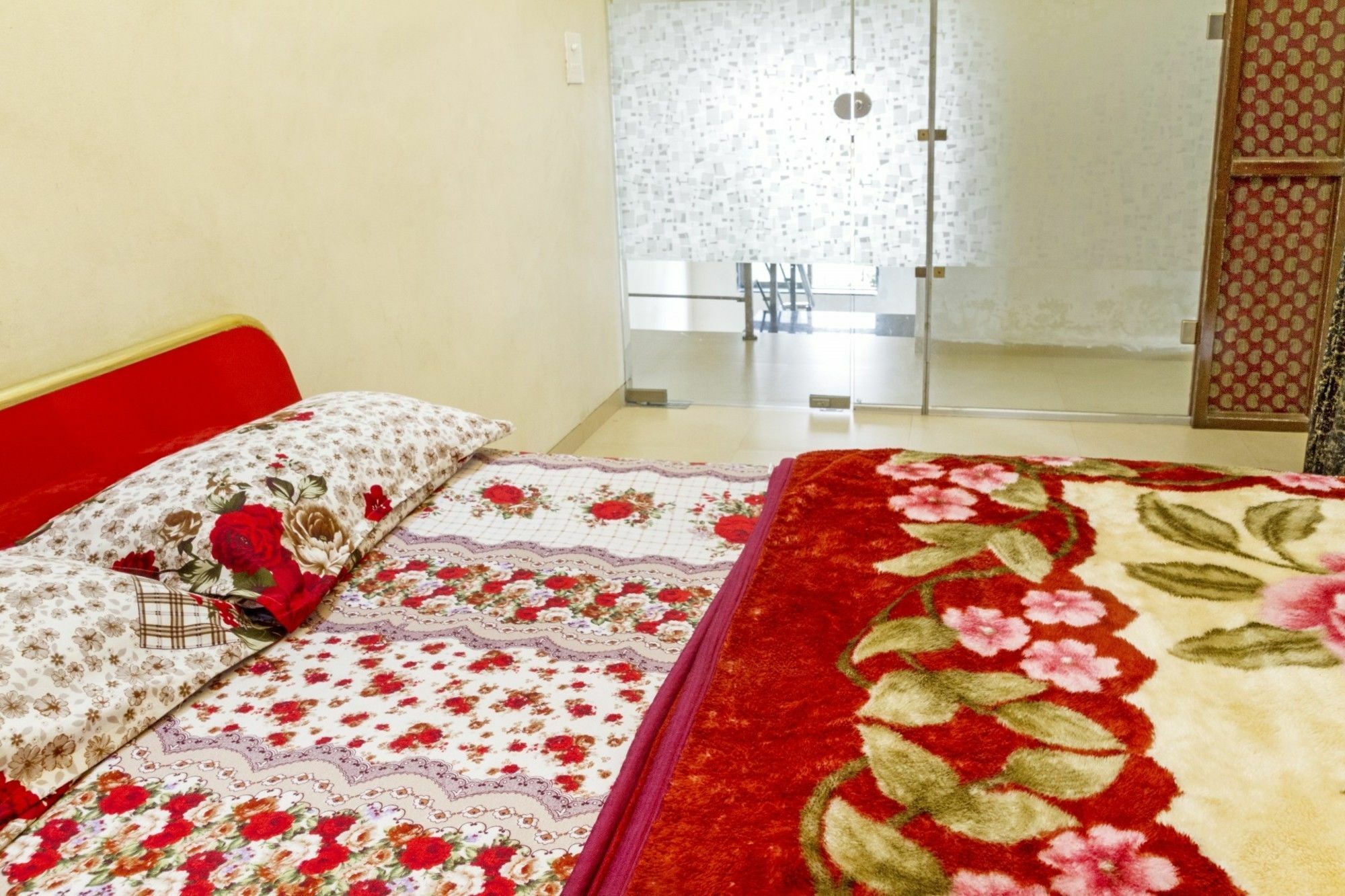Guesthouser 5 Bhk 6931 *
