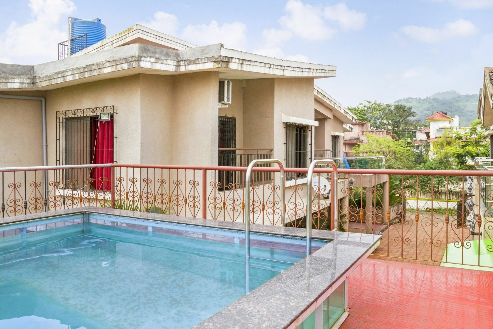 Guesthouser 5 Bhk 6931 *