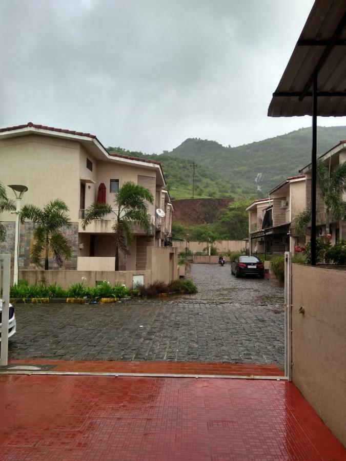 Hill View *