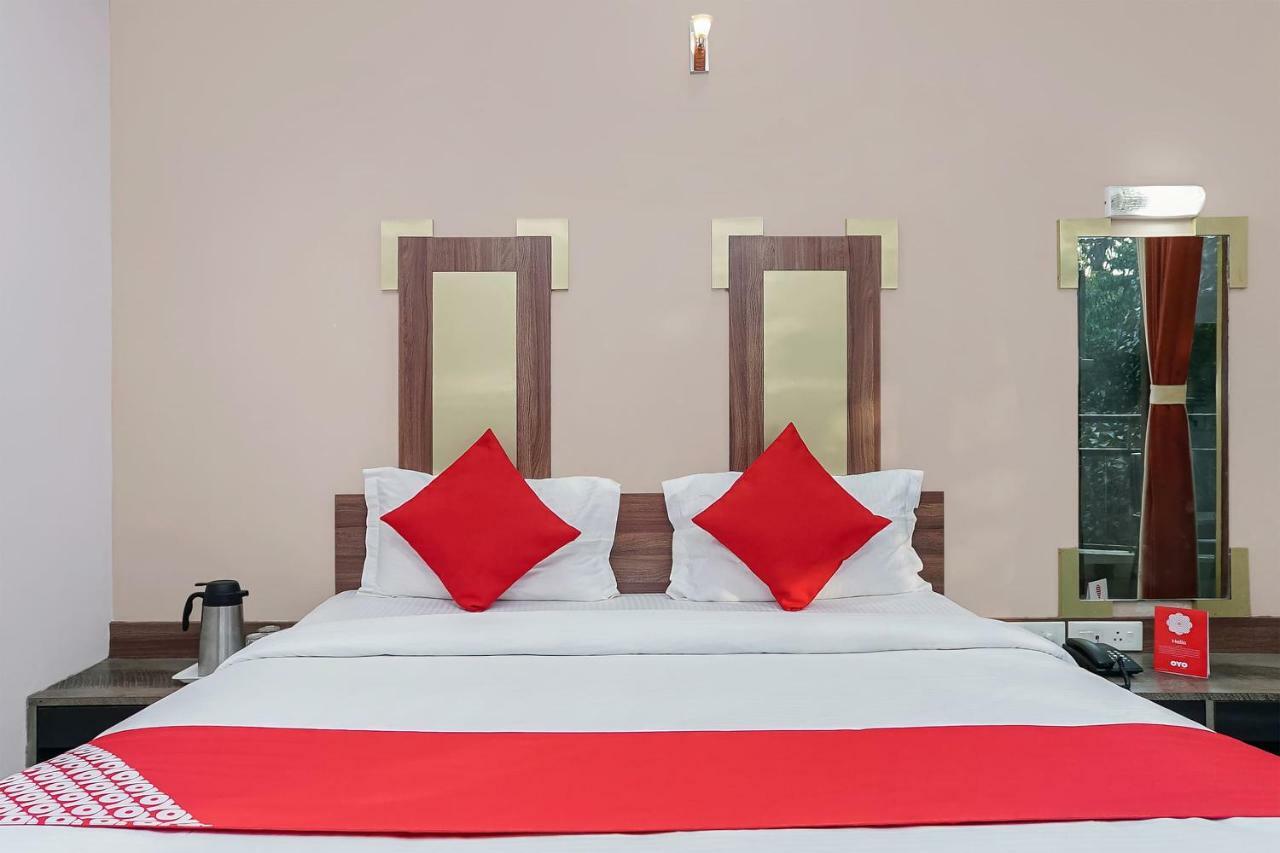 Hotel Oyo Flagship 23096 Laxmi Residency