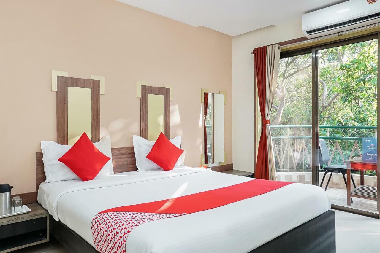 Hotel Oyo Flagship 23096 Laxmi Residency Lonavala