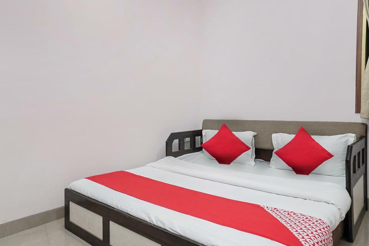 Oyo Flagship 23096 Laxmi Residency 3* Lonavala