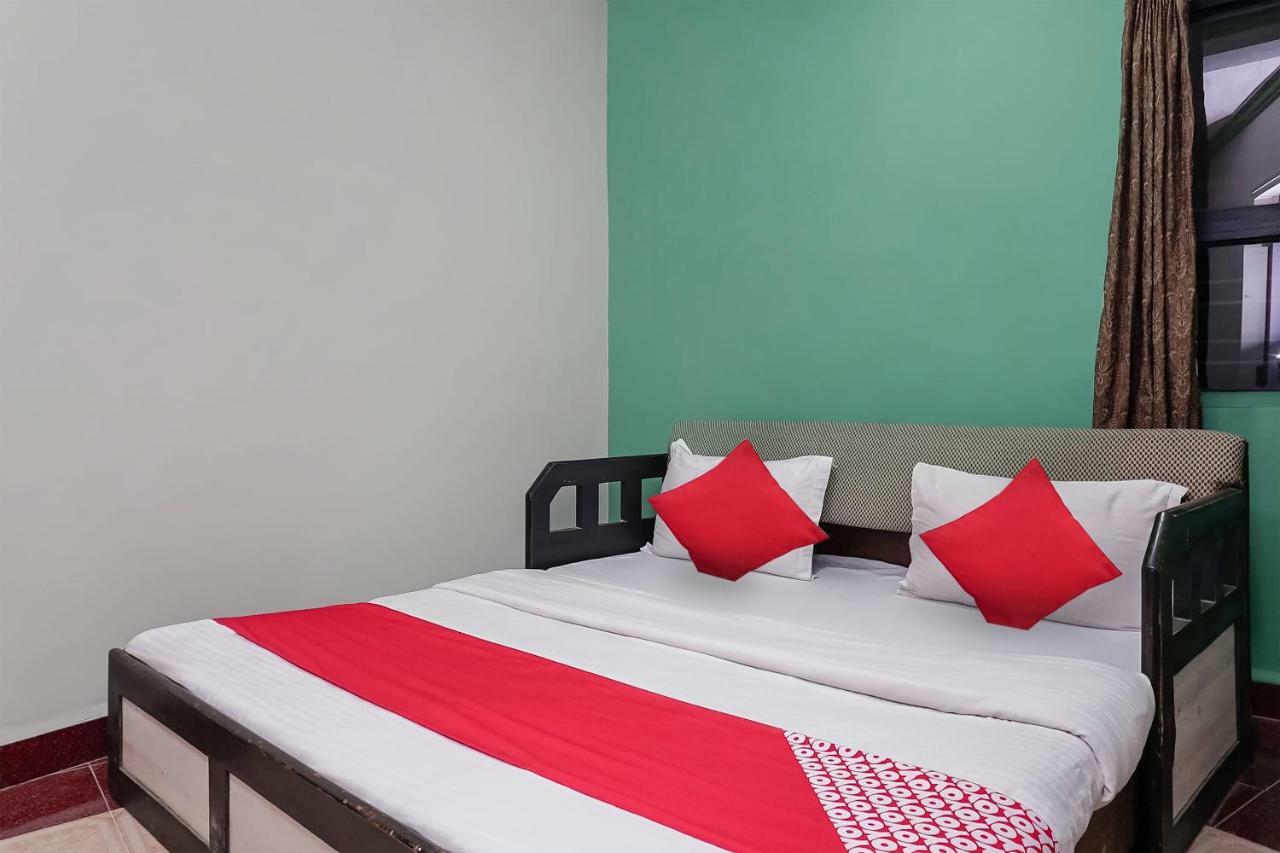 Oyo Flagship 23096 Laxmi Residency