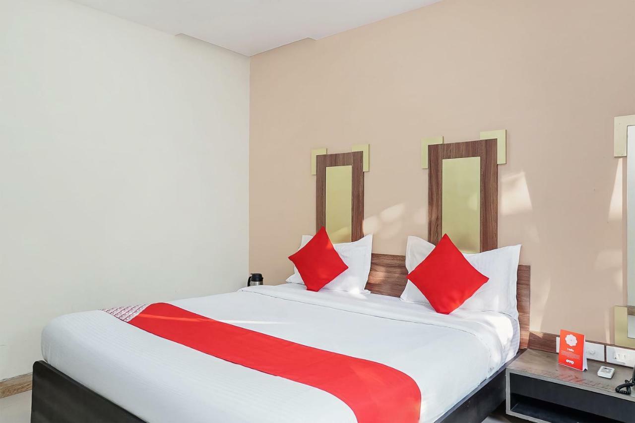 Oyo Flagship 23096 Laxmi Residency Hotel