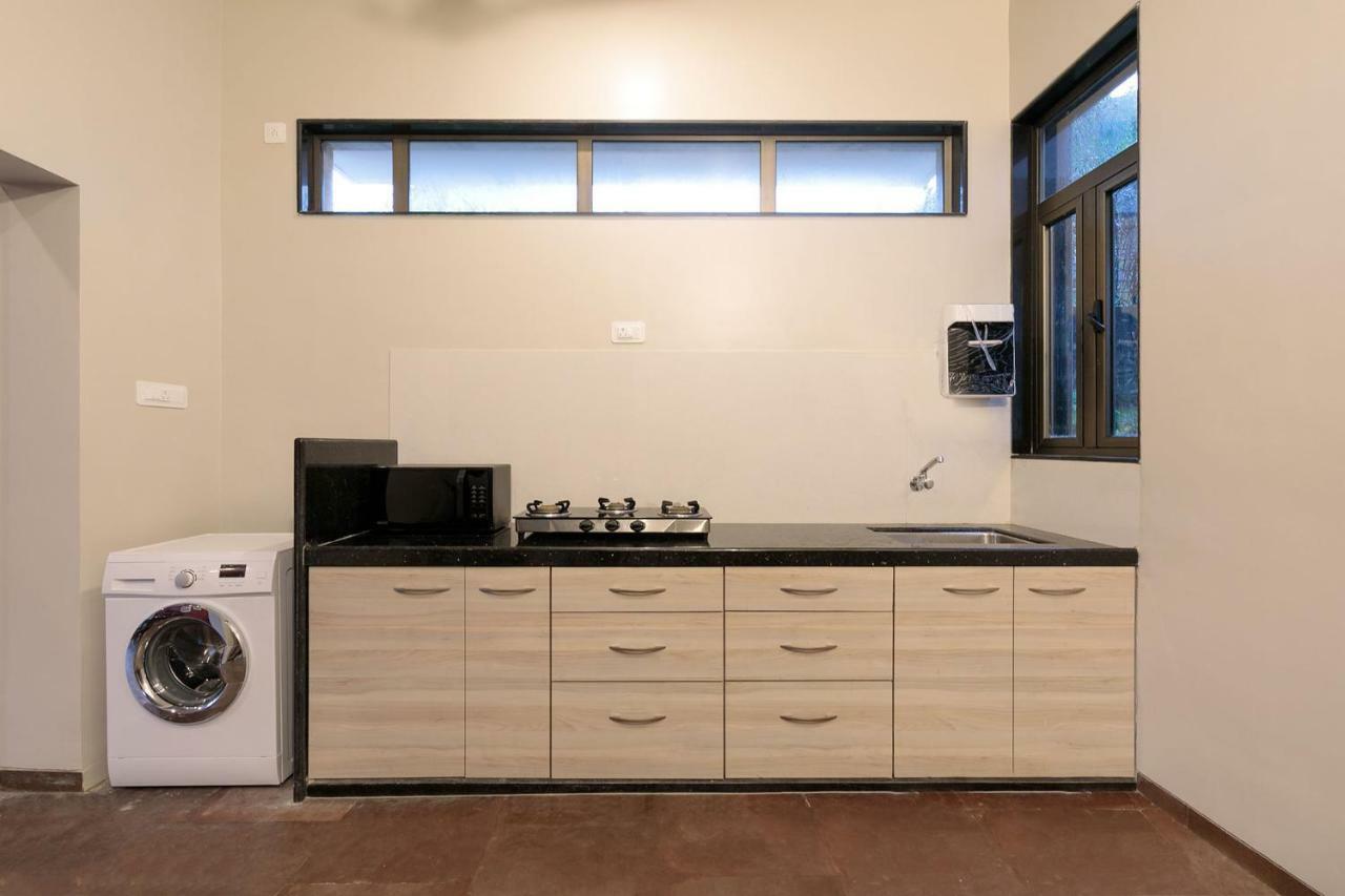 Pura Vida By Stayvista - A Hill-view With Modern Interiors & Swimming Pool *