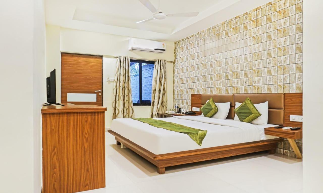 Lions Den 3* Lonavala