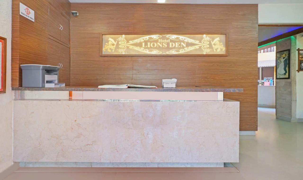 Lions Den Hotel