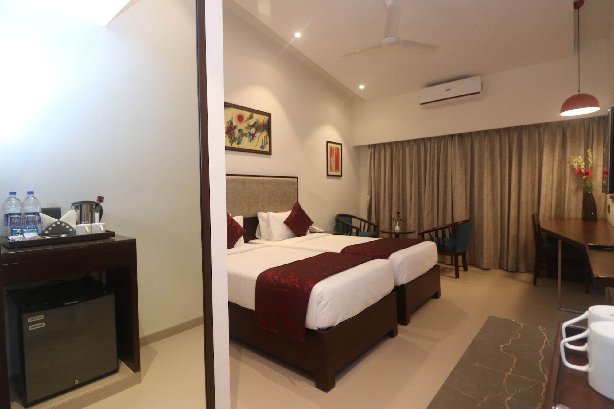 7 Apple 3* Lonavala
