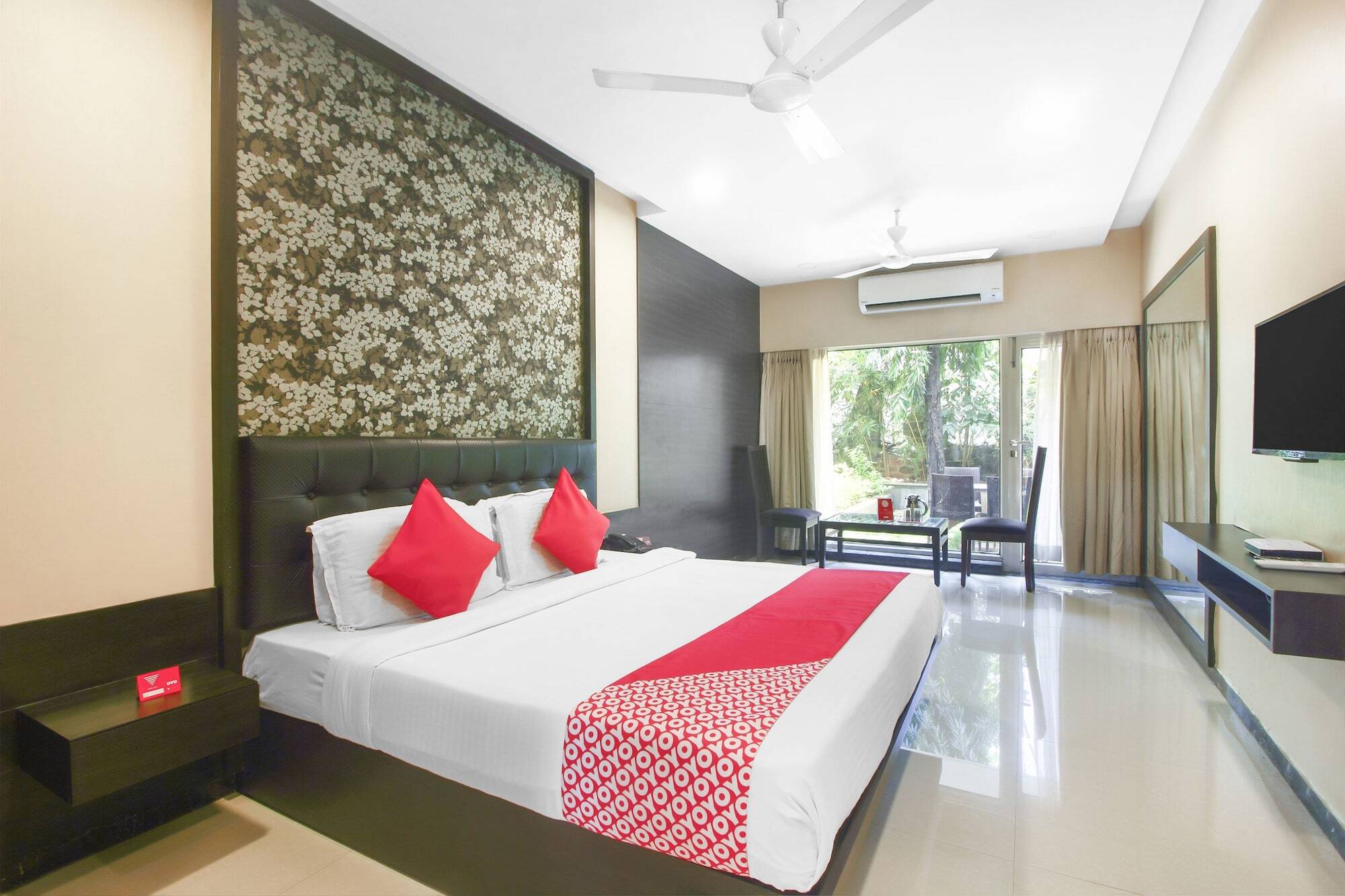 Hotel Oyo 6800 Purohit