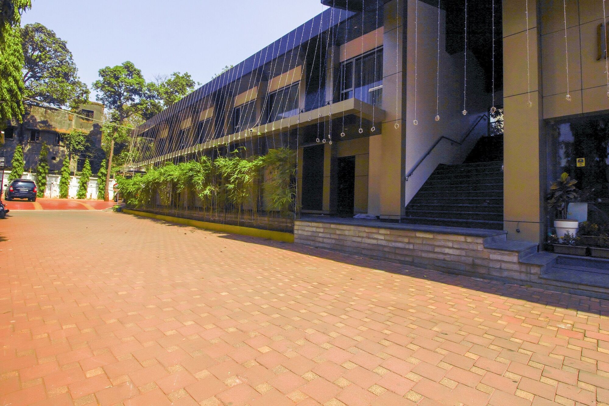 Hotel Oyo 6800 Purohit 3*