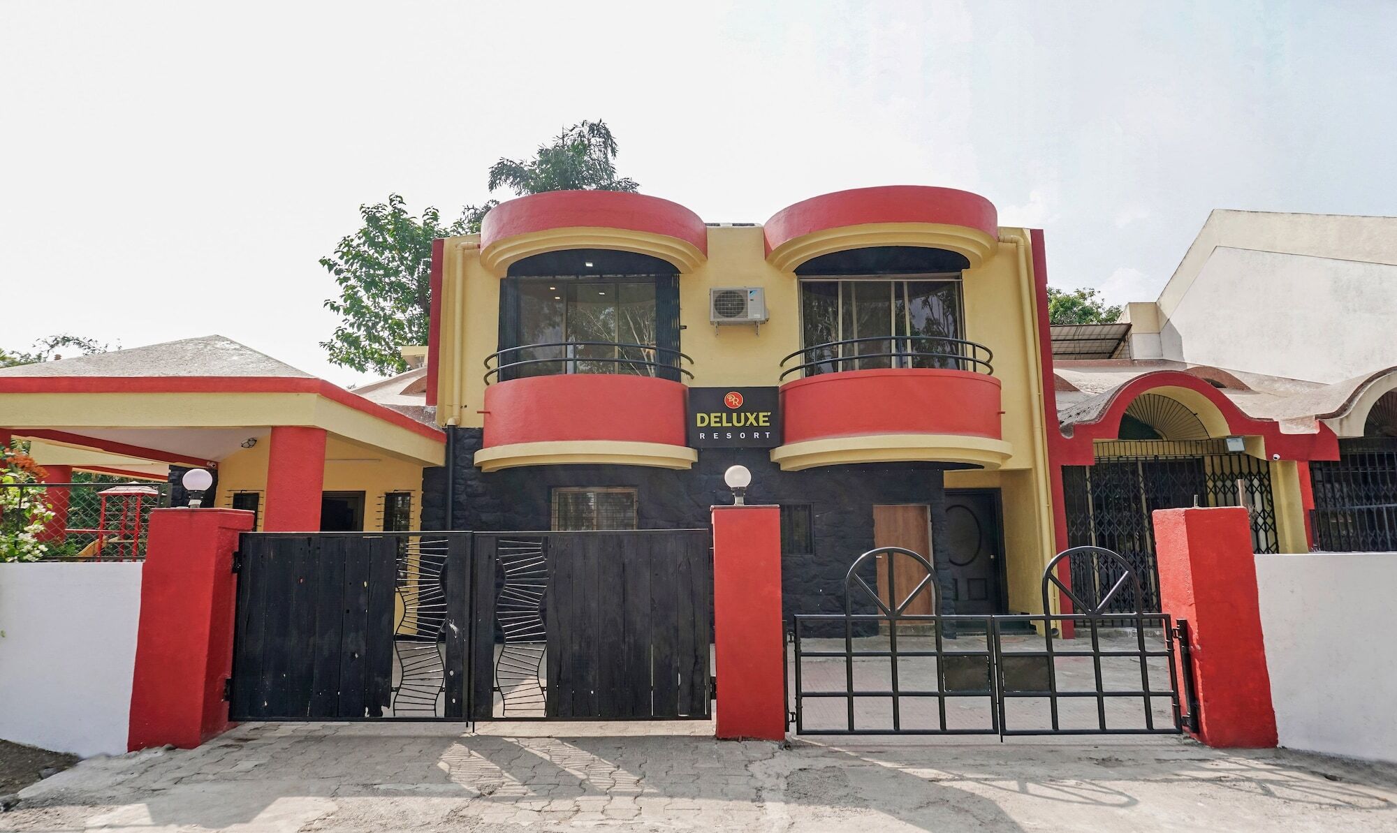Hotel Treebo Deluxe 3*