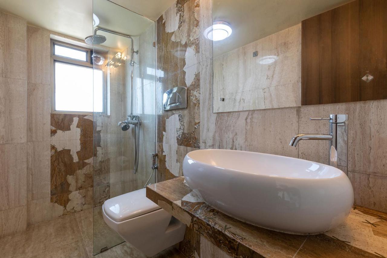 Villa The Boulevard By Stayvista: City-center With Pool And