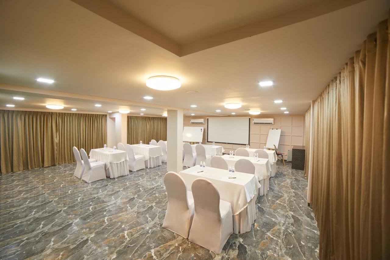 Aureole Mrida - A Boutique 3* Lonavala