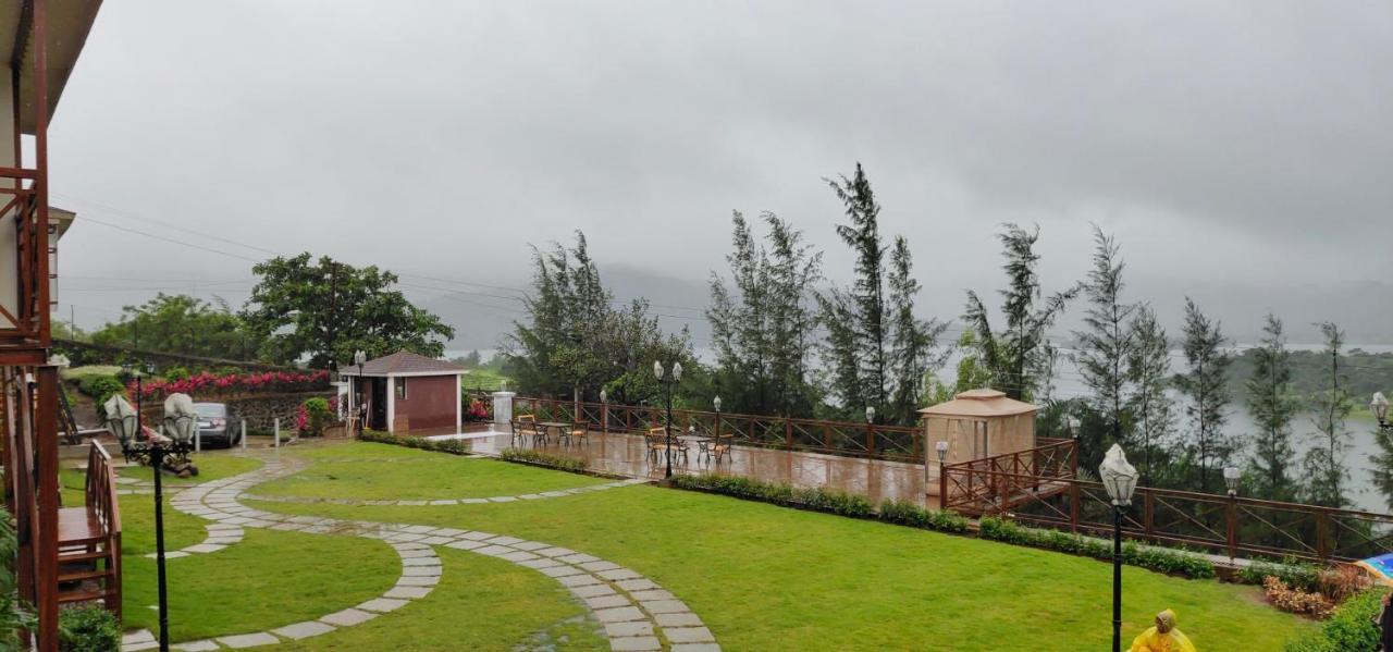 Velvet Resort-near Pawna 3*