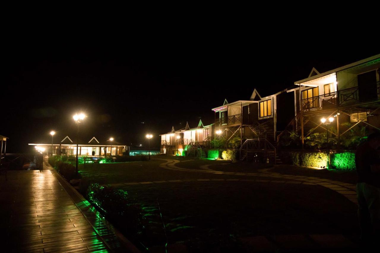 Velvet Resort-near Pawna 3*