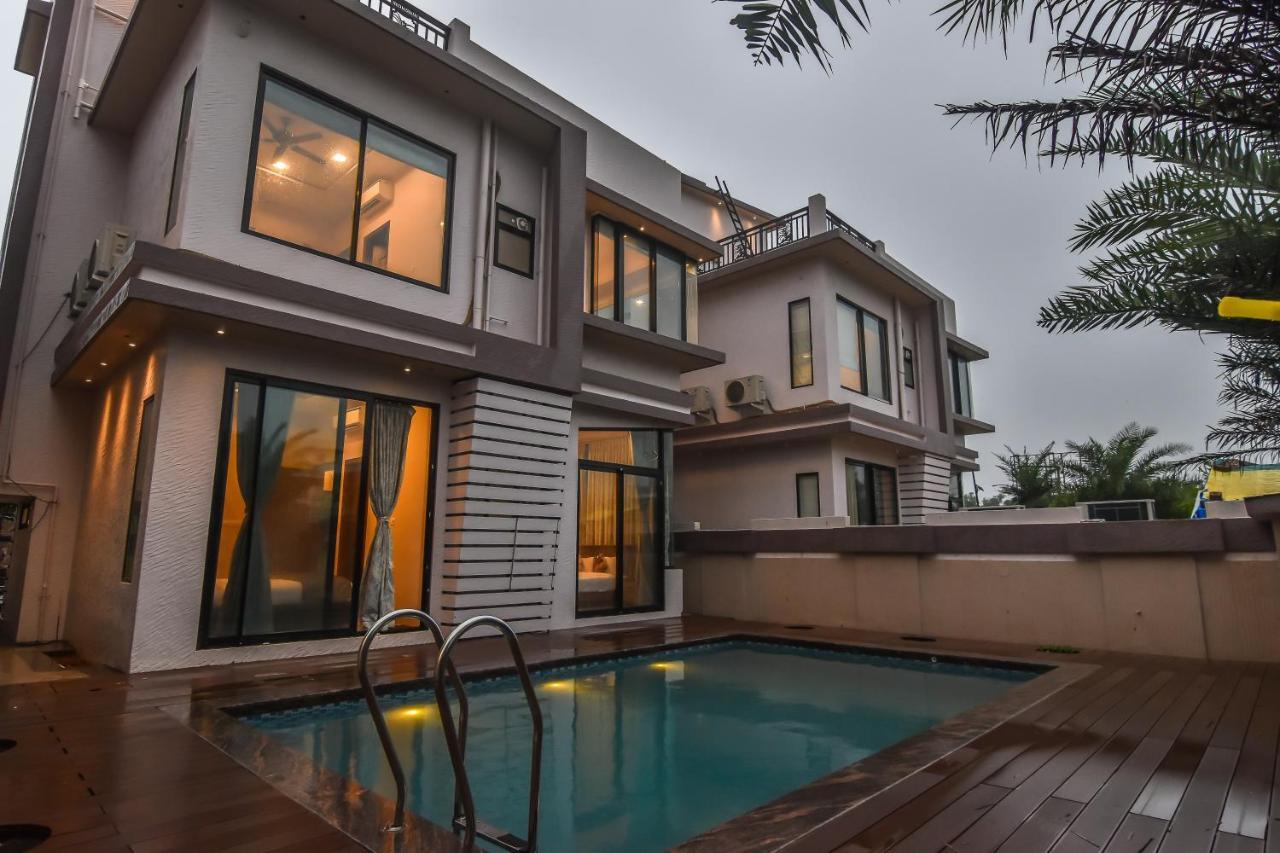 De Amor Villa *