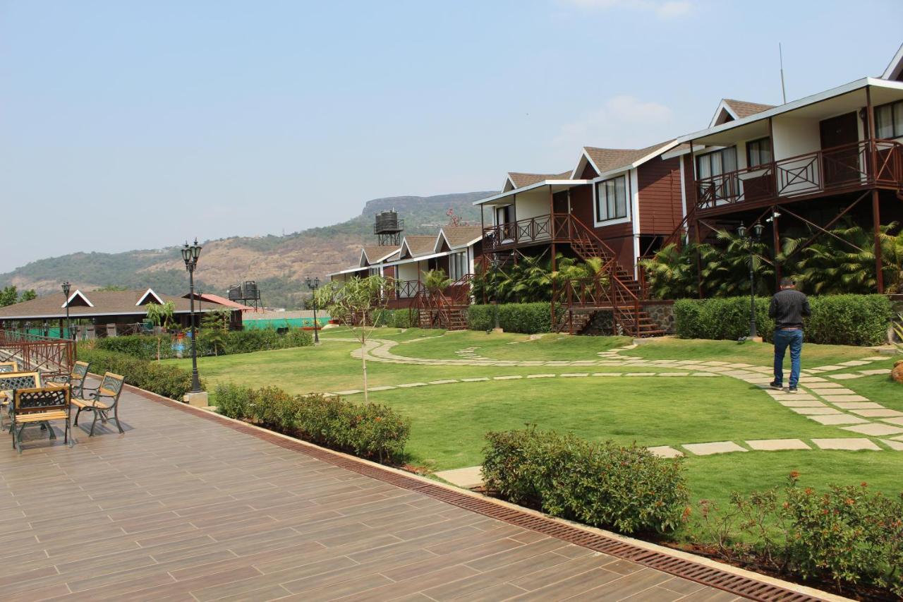 Resort Velvet Resort-near Pawna Lonavala