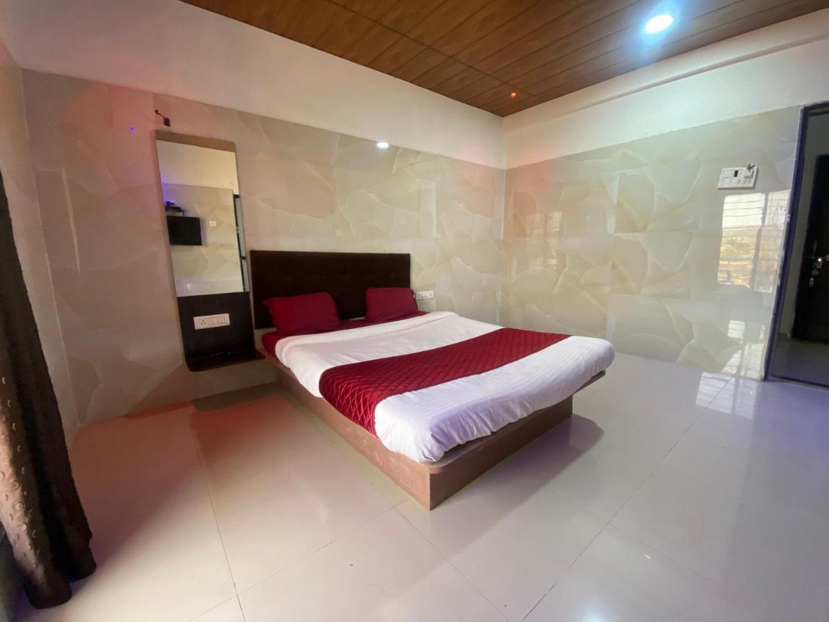 Serenity By Devansh - Near Ekvira Devi Temple Hotel 3*