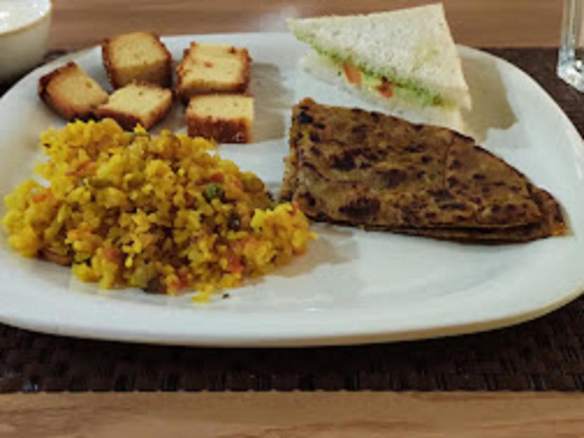 Hotel Serenity By Devansh - Near Ekvira Devi Temple Lonavala