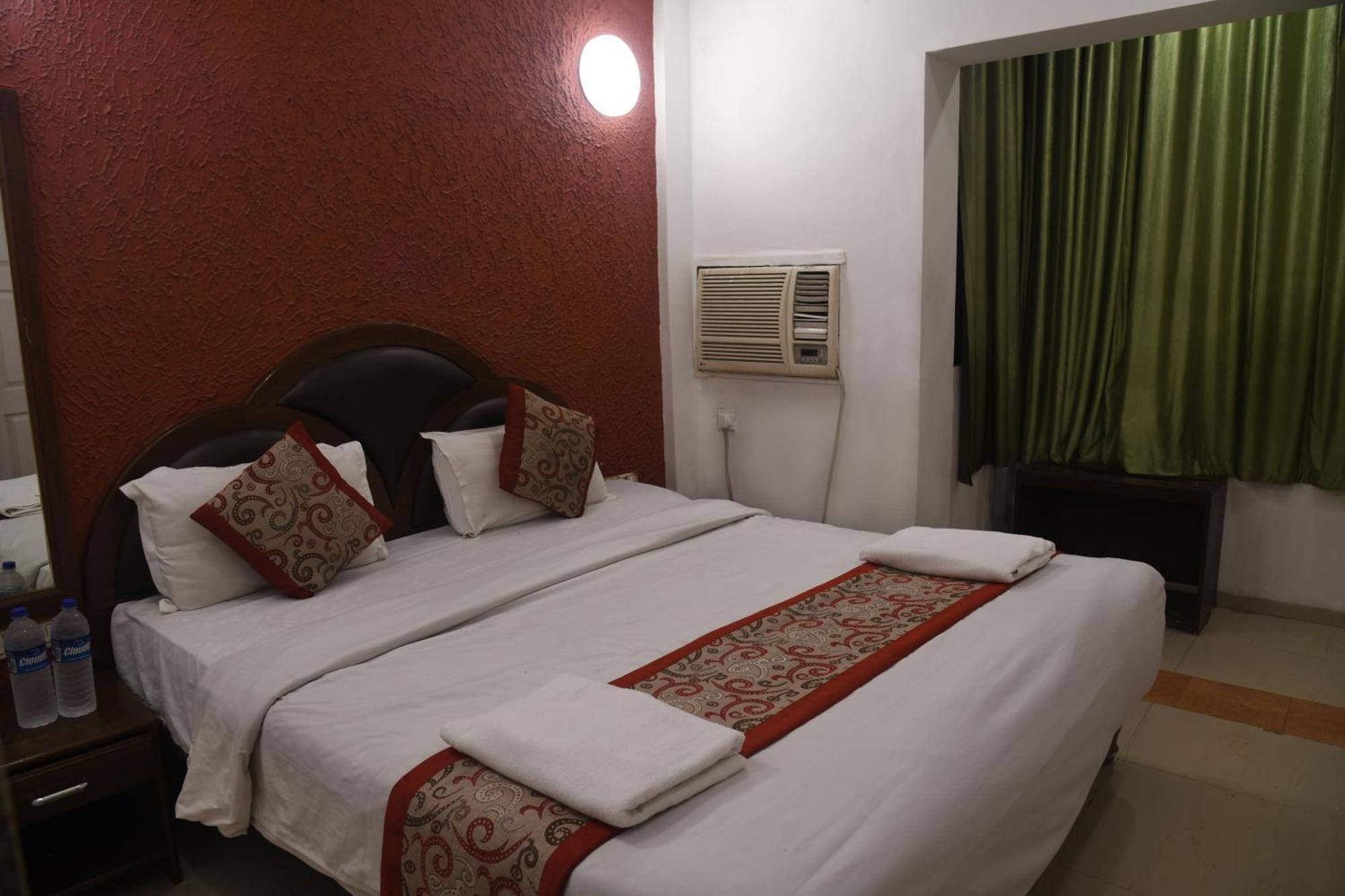 Hotel Hill Forest 2*