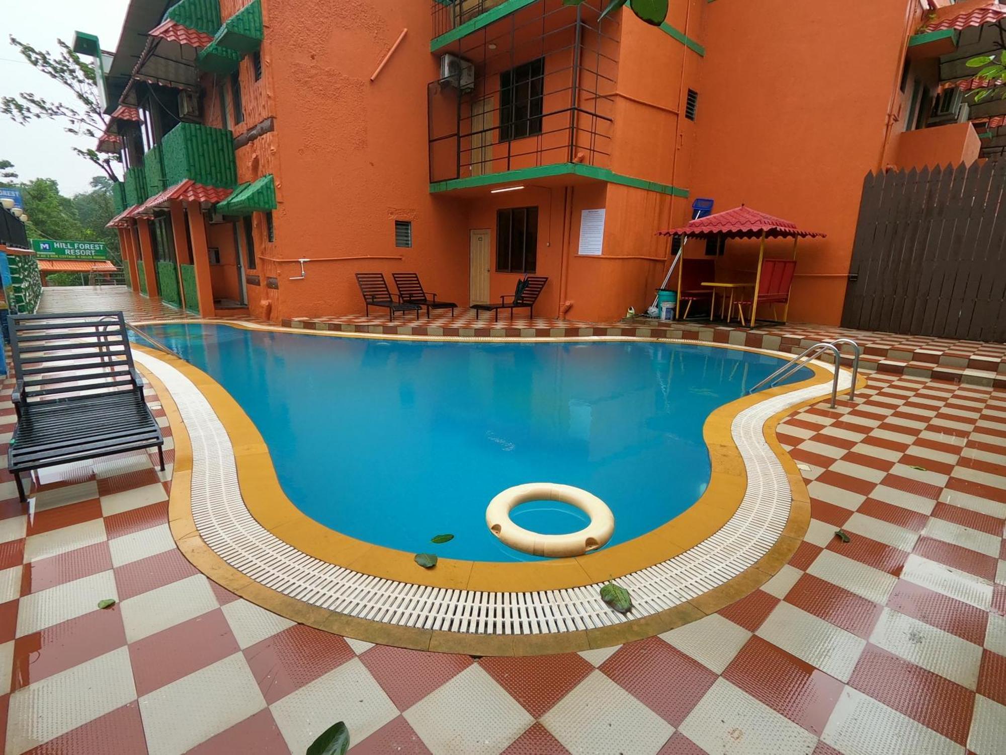 Hill Forest Hotel 2*